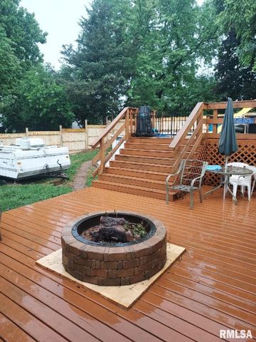 4049 W HILLMONT Road, Peoria, IL 61615