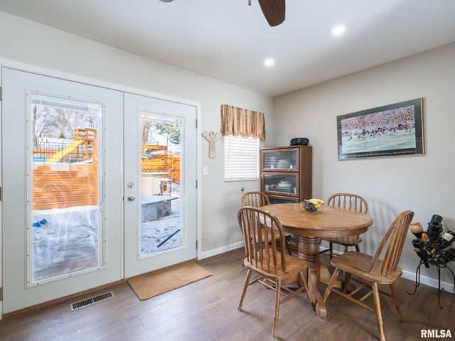 4049 W HILLMONT Road, Peoria, IL 61615