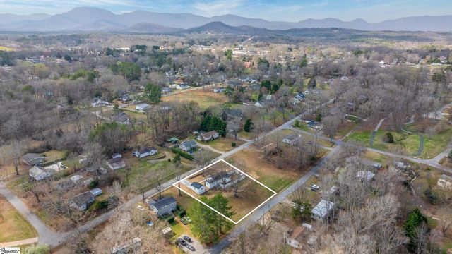 509 S Bomar Avenue, Landrum, SC 29356