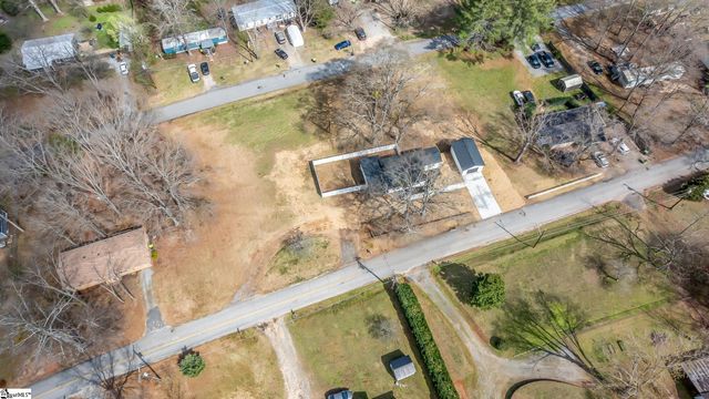 509 S Bomar Avenue, Landrum, SC 29356