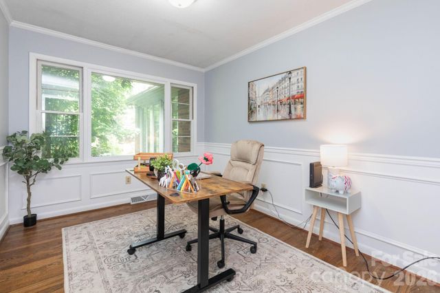936 Toxaway Drive, Hendersonville, NC 28791