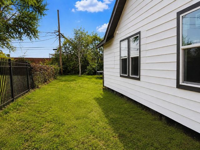 9710 Casa Loma Drive, Houston, TX 77041