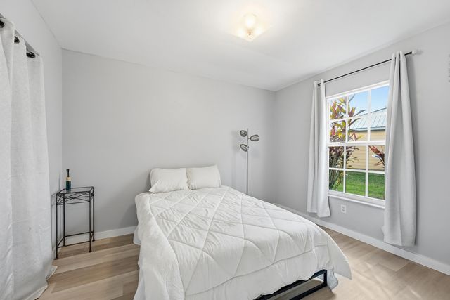 127 NE Naranja Avenue, Port St. Lucie, Port St Lucie, FL 34983