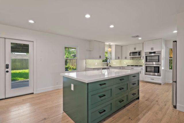 8927 Rockhurst Drive, Houston, TX 77080