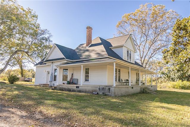 6025 Mountain View Road, Taylors, SC 29687