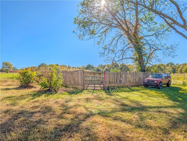 6025 Mountain View Road, Taylors, SC 29687