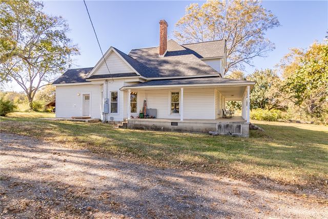 6025 Mountain View Road, Taylors, SC 29687