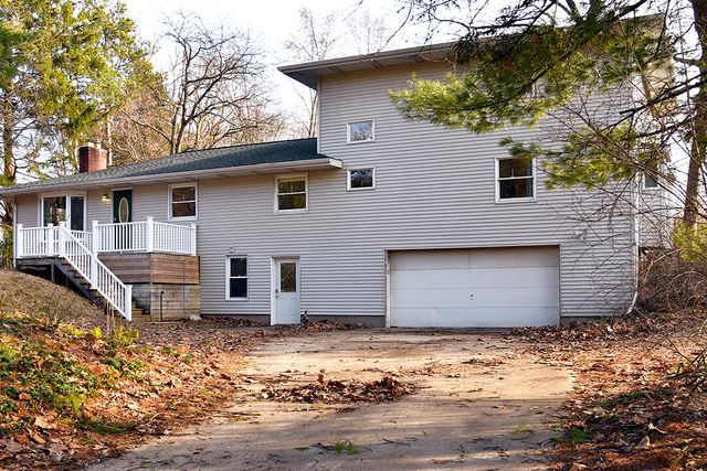 176 4 Mile Road Nw, Alpine Twp, MI 49321