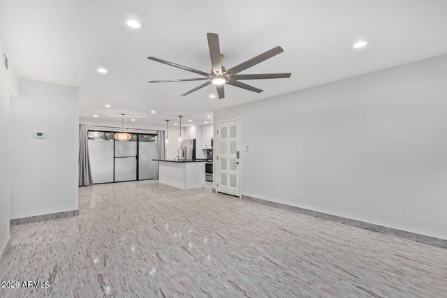 4950 N MILLER Road 100, Scottsdale, AZ 85251