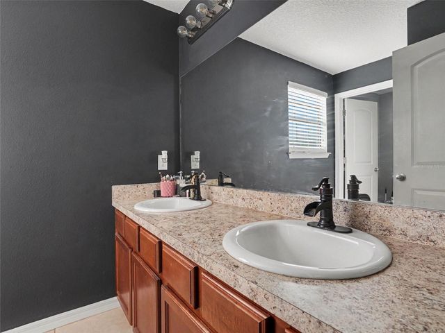 5660 ELSINORE WAY, Lakeland, FL 33805