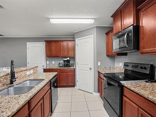 5660 ELSINORE WAY, Lakeland, FL 33805