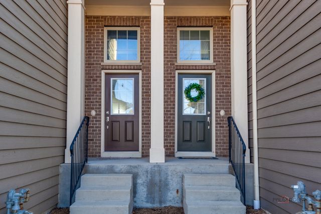 246 Belmont Drive, Lincolnshire, IL 60069