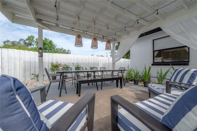 1304 W BOGIE DRIVE, Tampa, FL 33612