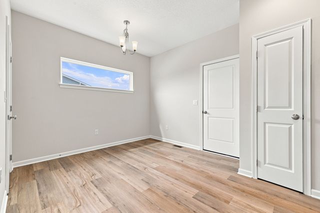 1297 S 91st Street, West Des Moines, IA 50266