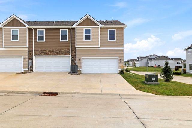 1297 S 91st Street, West Des Moines, IA 50266