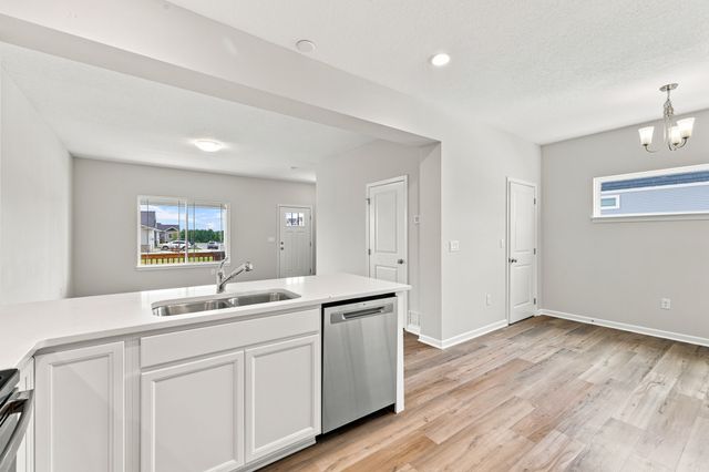 1297 S 91st Street, West Des Moines, IA 50266