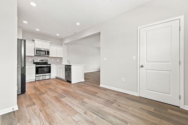 1297 S 91st Street, West Des Moines, IA 50266