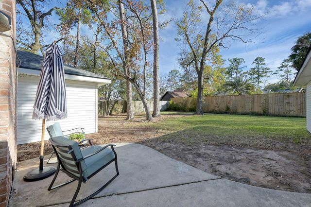 607 Shenandoah Drive, Shenandoah, TX 77381
