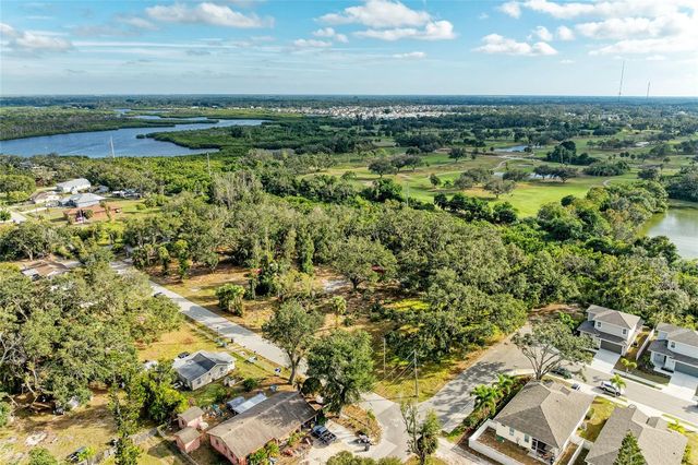 33RD STREET E, Bradenton, FL 34208