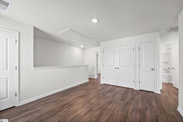 6072 Mason Tucker Drive, Inman, SC 29349