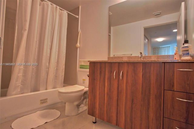 601 NE 23rd St 1004, Miami, FL 33137