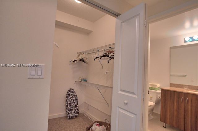 601 NE 23rd St 1004, Miami, FL 33137