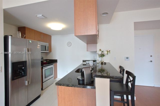 601 NE 23rd St 1004, Miami, FL 33137