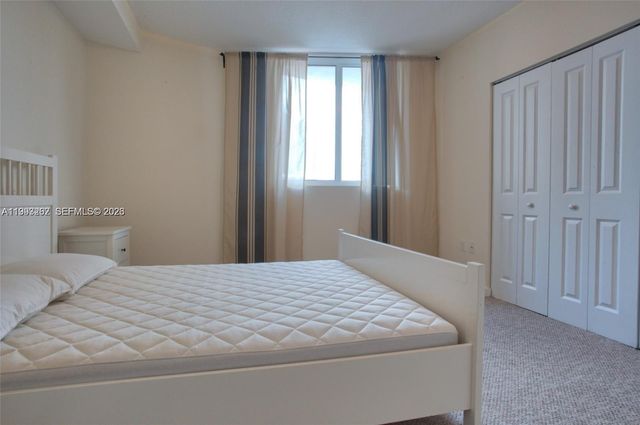 601 NE 23rd St 1004, Miami, FL 33137