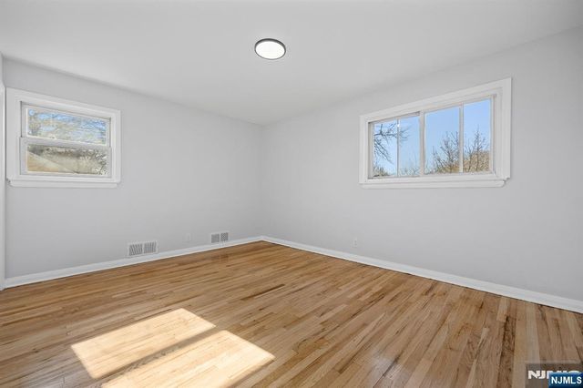 35 Eastern Parkway, Hillside, NJ 07205