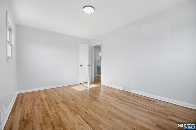 35 Eastern Parkway, Hillside, NJ 07205