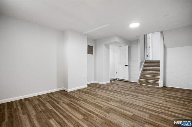 35 Eastern Parkway, Hillside, NJ 07205