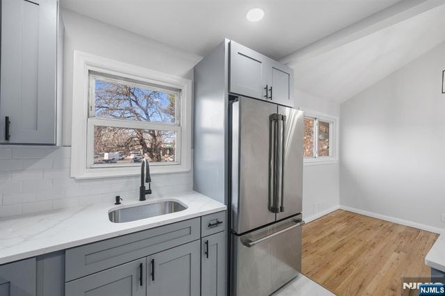 35 Eastern Parkway, Hillside, NJ 07205