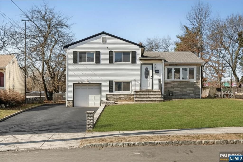 35 Eastern Parkway, Hillside, NJ 07205