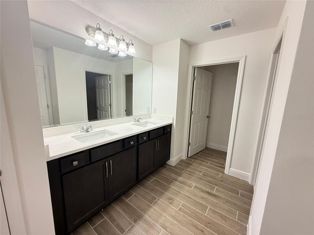 7950 SYRACUSE DRIVE, Clermont, FL 34714