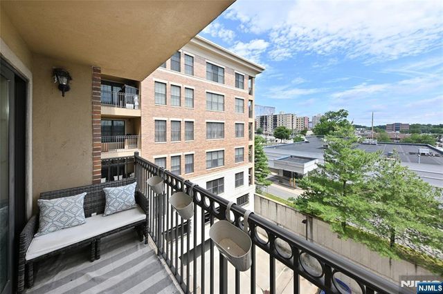 54 Polifly Road 304, Hackensack, NJ 07601