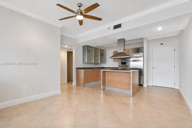 218 SE 14th Street 1203, Miami, FL 33131