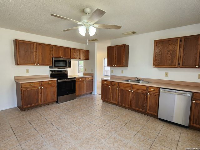 4931 CORIAN WELL DR, San Antonio, TX 78247