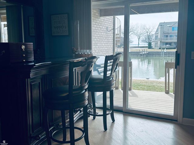 26301 Harbour Pointe Dr N Drive, Harrison Twp, MI 48045