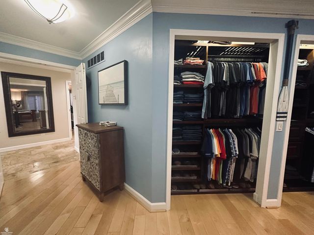 26301 Harbour Pointe Dr N Drive, Harrison Twp, MI 48045