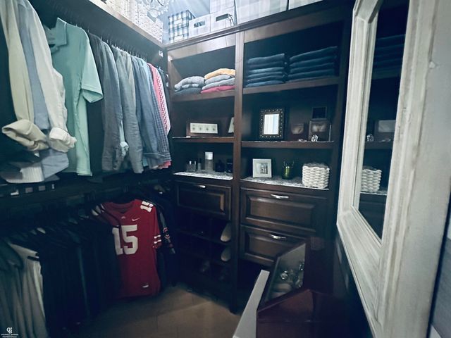 26301 Harbour Pointe Dr N Drive, Harrison Twp, MI 48045