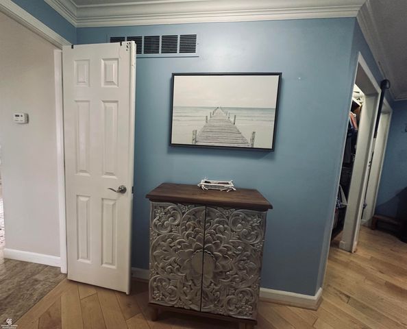 26301 Harbour Pointe Dr N Drive, Harrison Twp, MI 48045