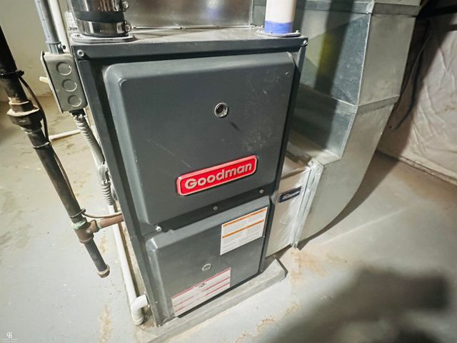 26301 Harbour Pointe Dr N Drive, Harrison Twp, MI 48045