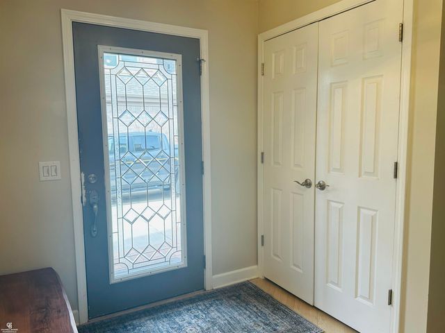 26301 Harbour Pointe Dr N Drive, Harrison Twp, MI 48045