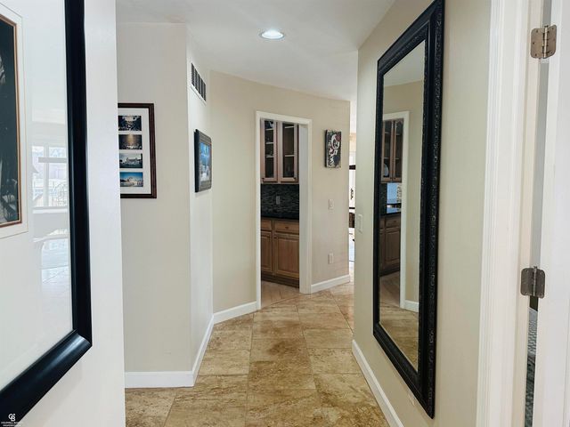 26301 Harbour Pointe Dr N Drive, Harrison Twp, MI 48045