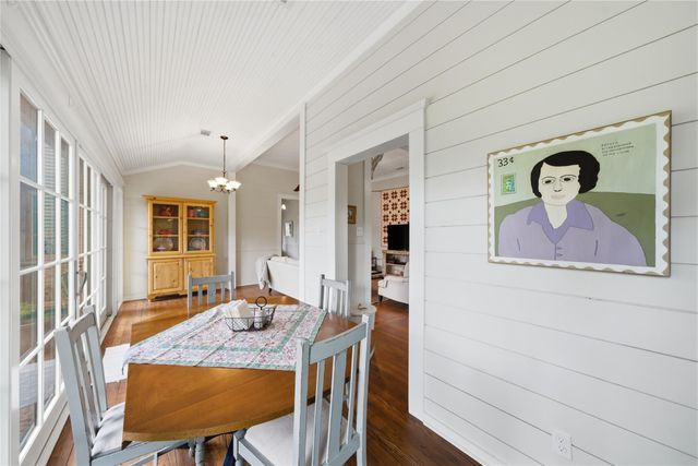 9030 Wolf Creek Road, Brenham, TX 77833