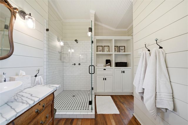 9030 Wolf Creek Road, Brenham, TX 77833