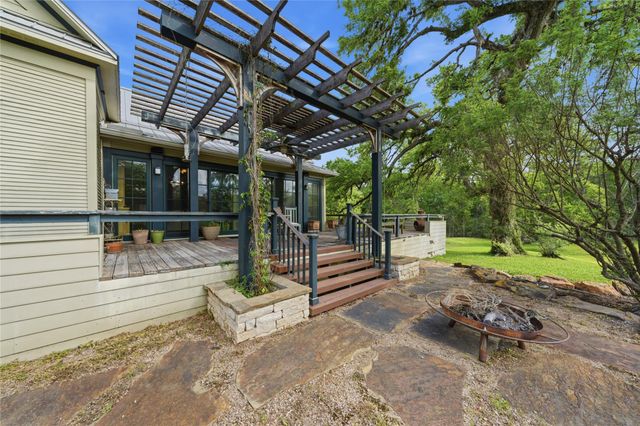 9030 Wolf Creek Road, Brenham, TX 77833