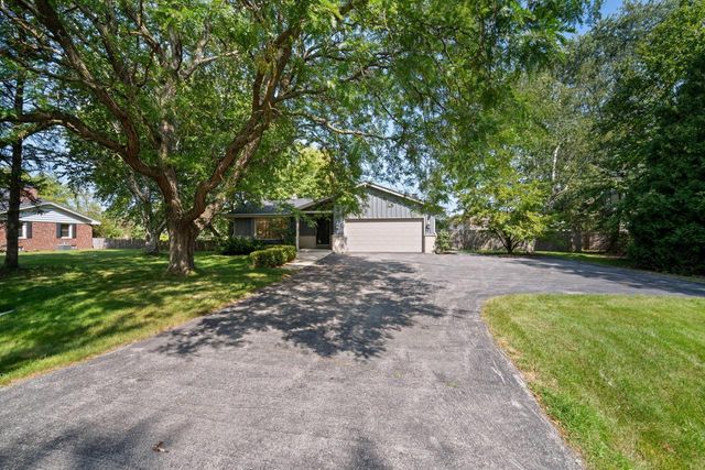 9100 N Santa Monica BOULEVARD, Bayside, WI 53217