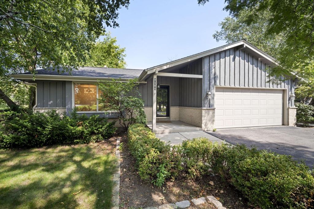 9100 N Santa Monica BOULEVARD, Bayside, WI 53217