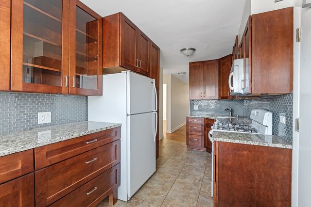 1921 Harrison Street 1L, Evanston, IL 60201